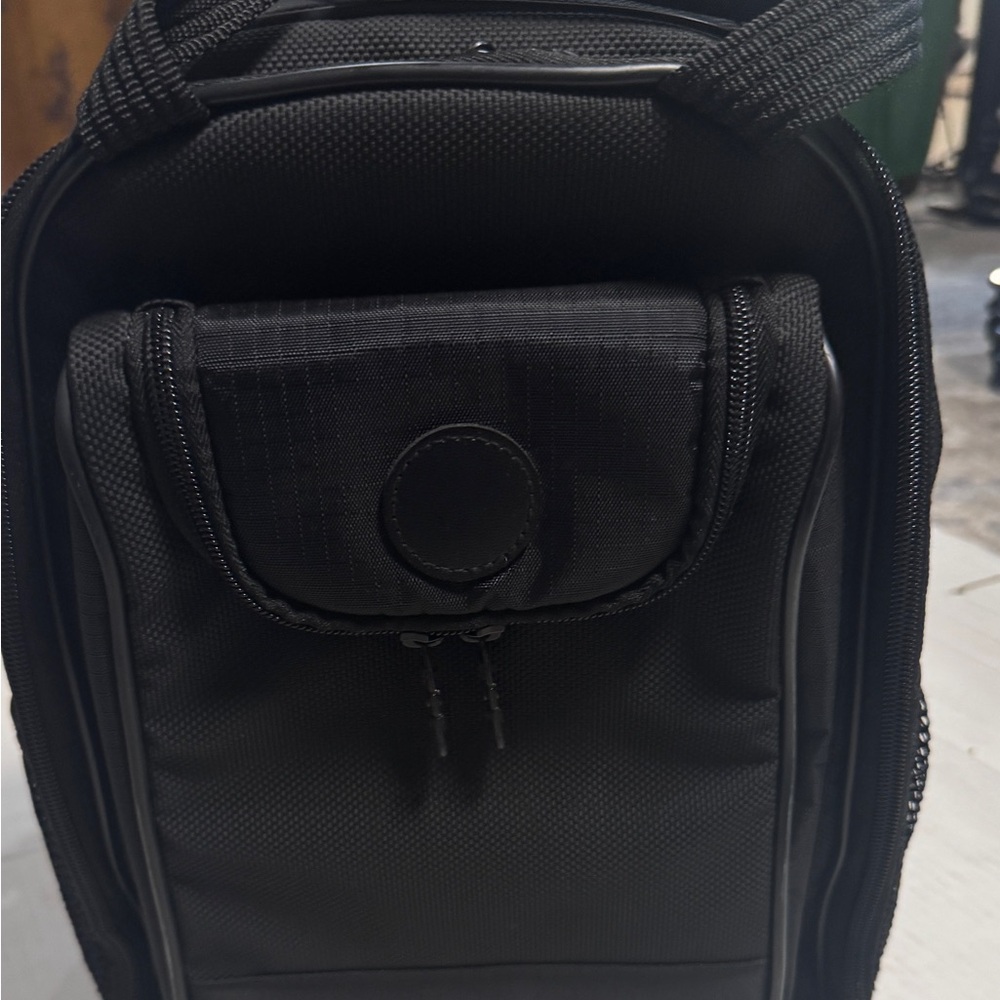 Travelers Club TCL Sport Black Travel Backpack 14" Insulated Day Camp Hiking